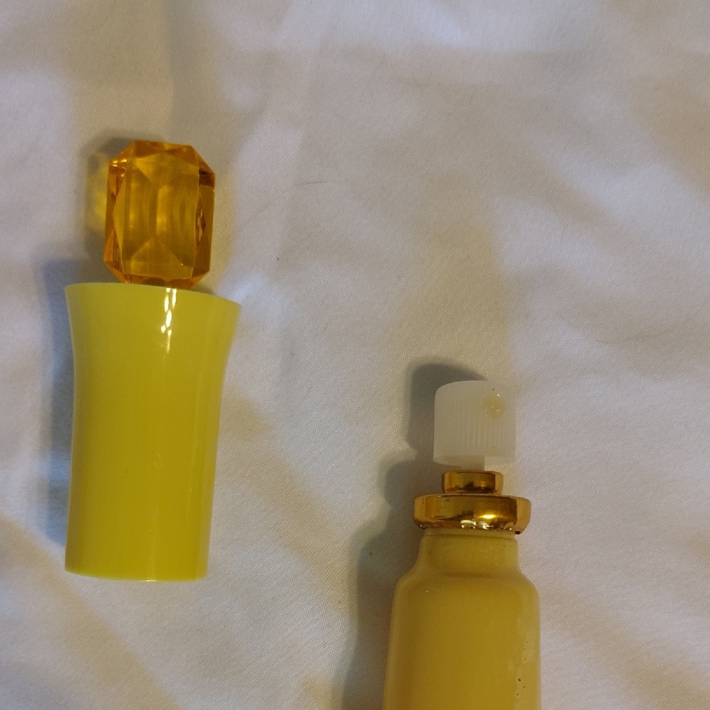 Avon Topaze Cologne Spray In Cream And Gold View 4